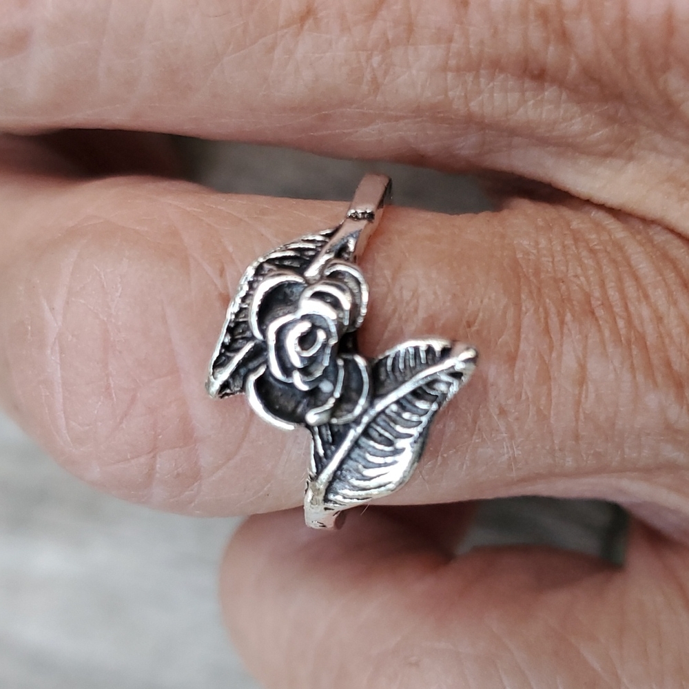 Boho Vintage silver floral ring New